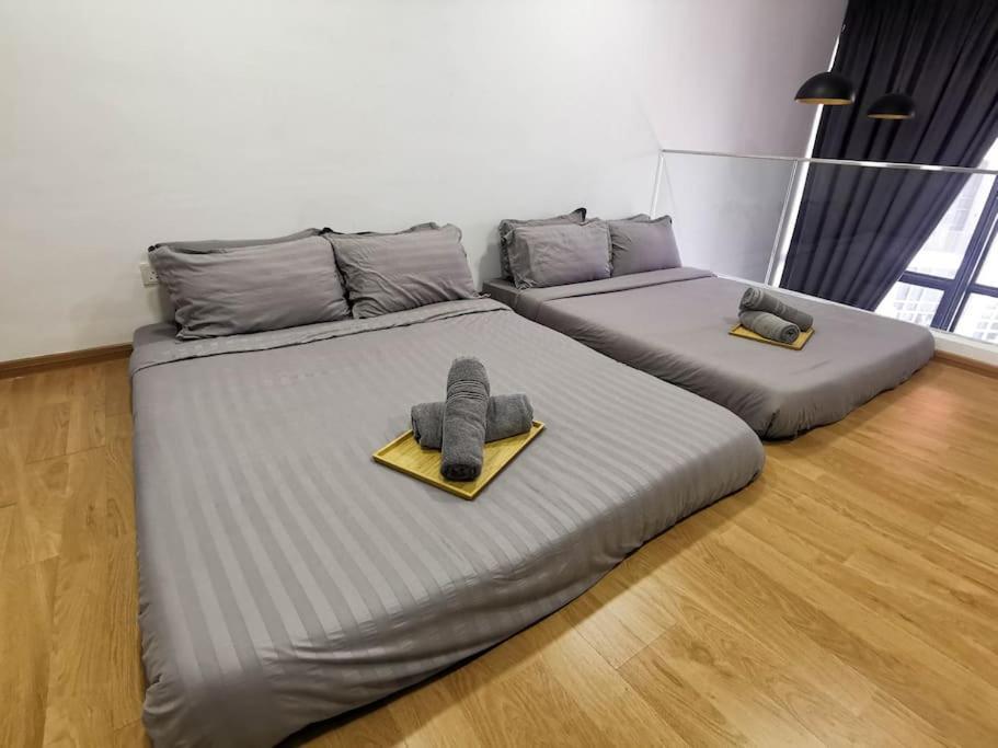 Pangsapuri Ekocheras Loft 5 Pax, #snooker #abovemall #balcony #freecarpark Kuala Lumpur